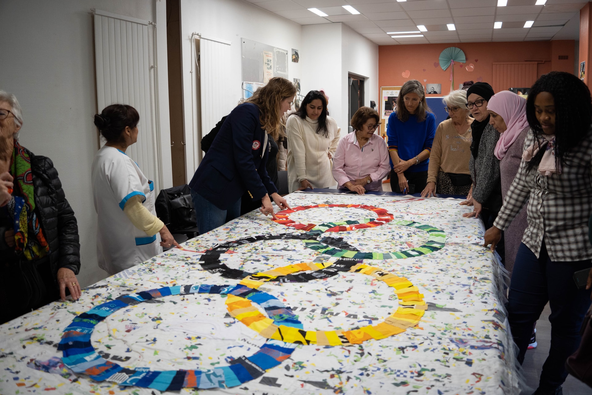 Grace Latz explaining her Olympic Art